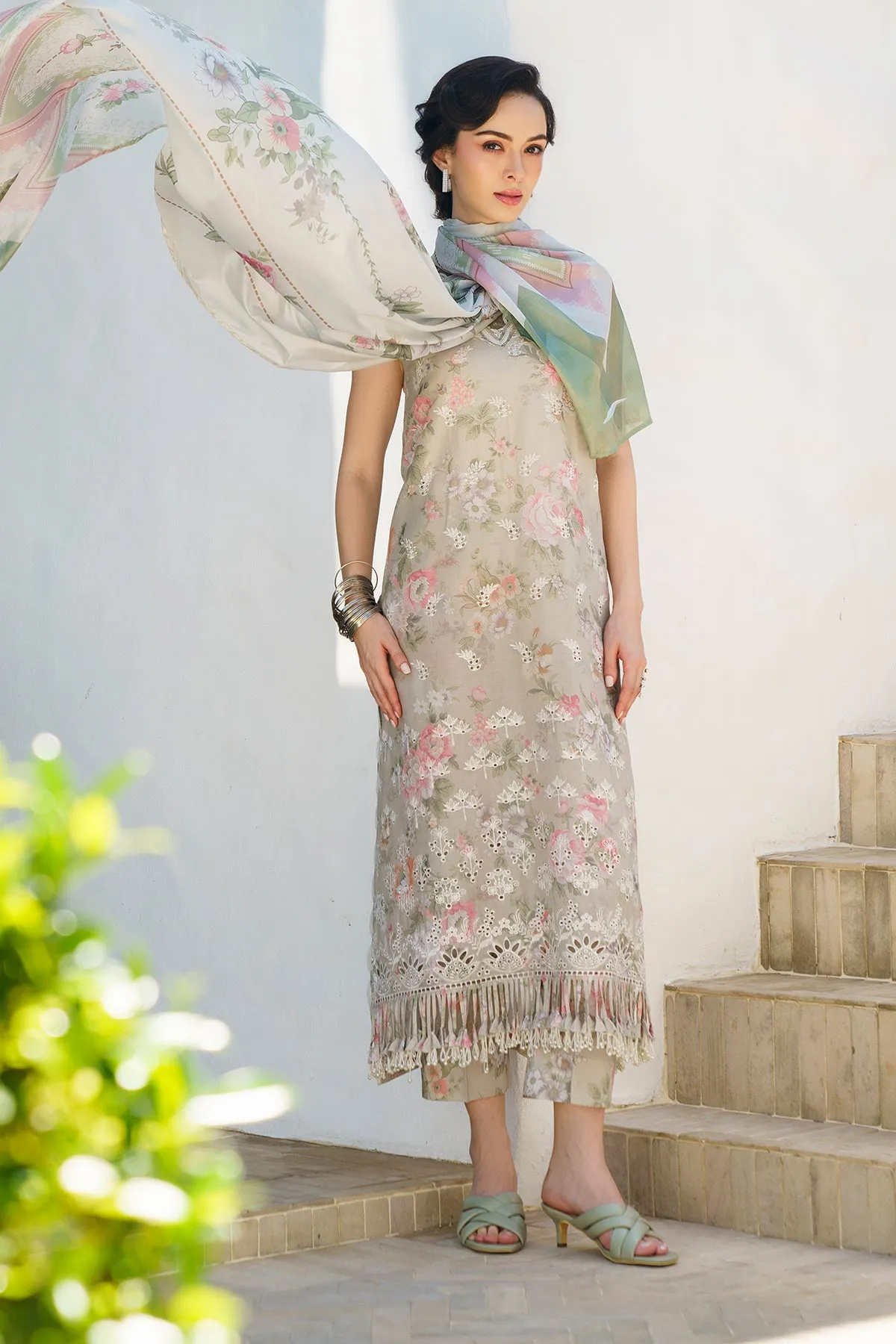 EMBROIDERED PRINTED LAWN UF-575