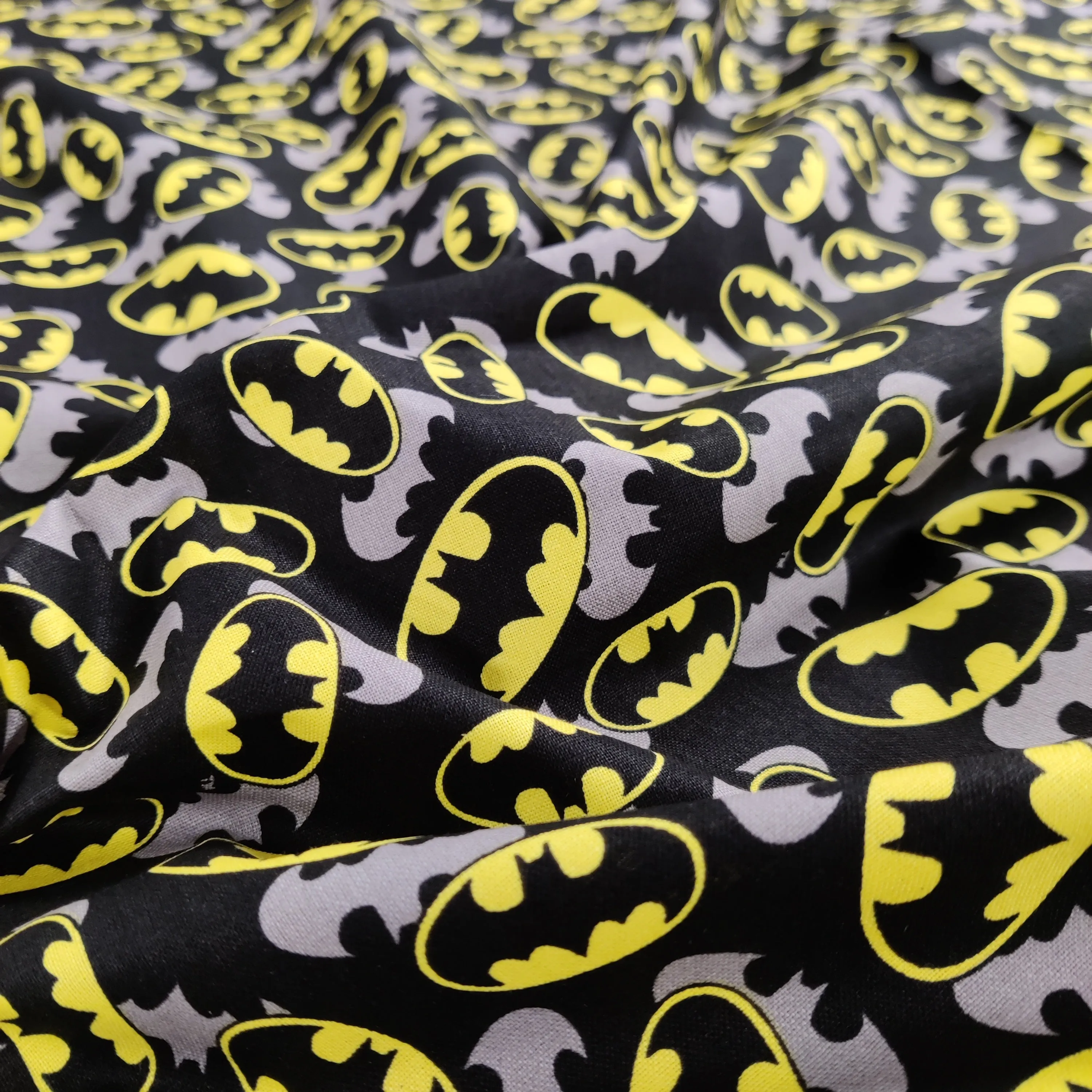 FS636_6 Batman Logo Comics Cotton