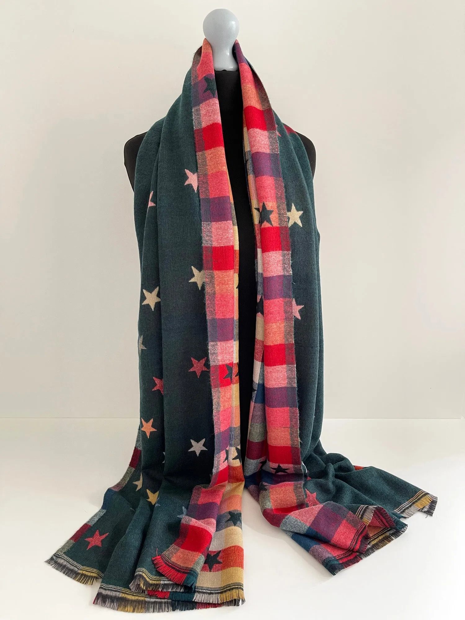 LARGE GREEN STAR PRINT REVERSIBLE WINTER SHAWL BLANKET SCARF