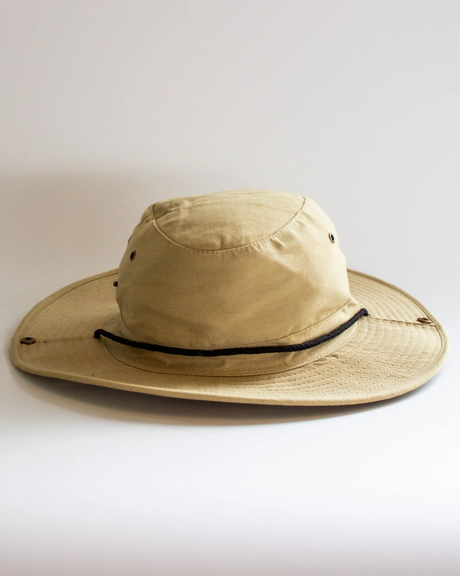 YHL253 Ms CRICKETERS HAT